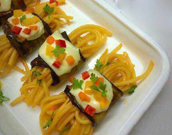 رول بادمجان و اسپاگتی