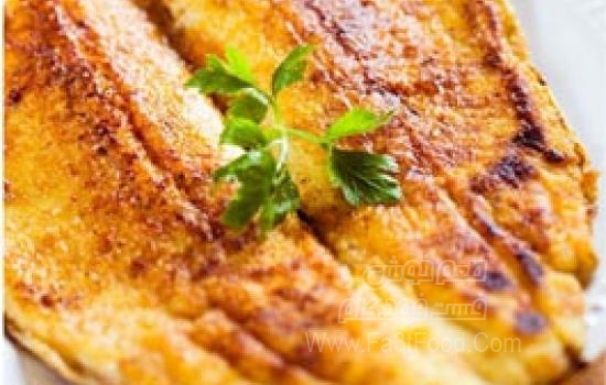 ماهی سرخ شده با برگ بو