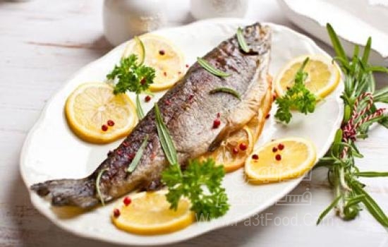 خوراک دریایی ماهی قزل آلا